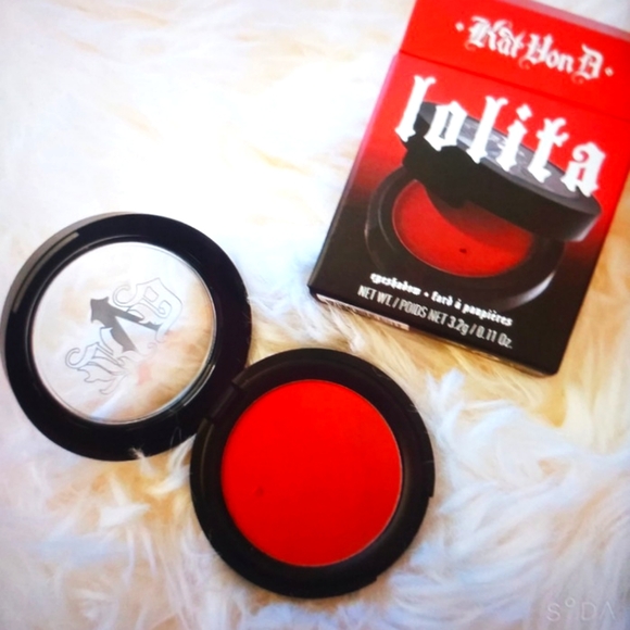 KAT VON D KVD BEAUTY Lolita Eyeshadow and Blush limited edition - Picture 4 of 4